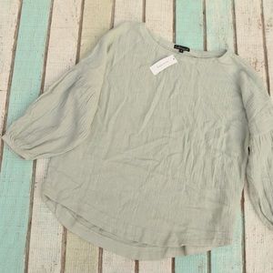 Francesca’s Sage Green Oversized Gauze Top 🕷